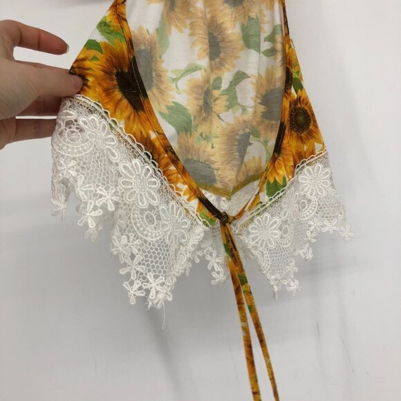 TELA Urban Outfitters sunflower print halter crop top lace  crochet hem - Picture 11 of 16